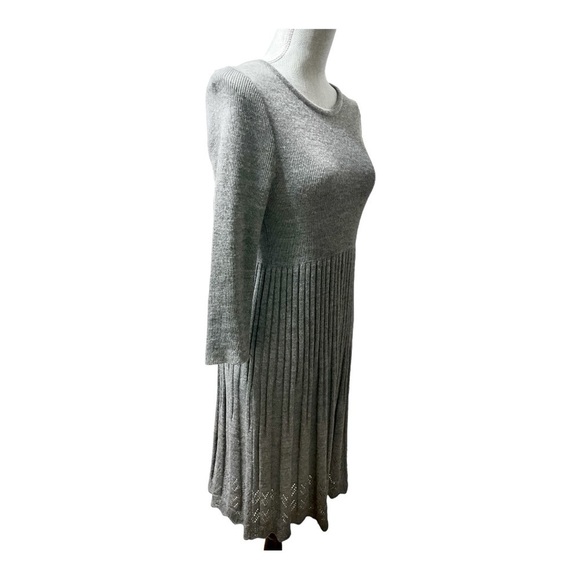 Nina Leonard Paris Gray Knit Pleated Sweater Dress Size M - Picture 3 of 14